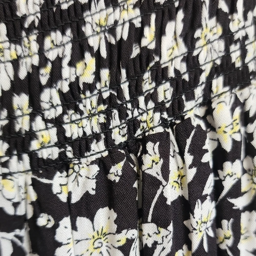 Easel Floral Maxi Dress - Picture 2 of 7